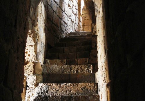 Qala't al-Bahr (Sea Castle)_west tower stairway